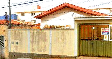 Casa aconchegante com 91m² construídos, ocupada e pronta para investir