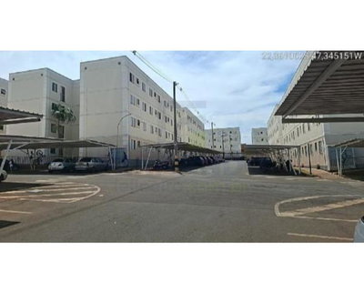 Apartamento com 2 Quartos e Vaga na Garagem