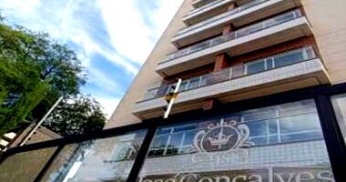 Apartamento com 2 Quartos e 2 Vagas em Maringá