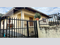 Casa aconchegante com 75m² em localização privilegiada, ocupada