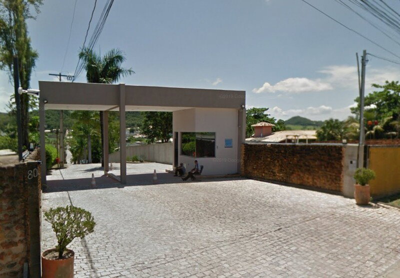 Terreno em Condomínio com 1.964 m²