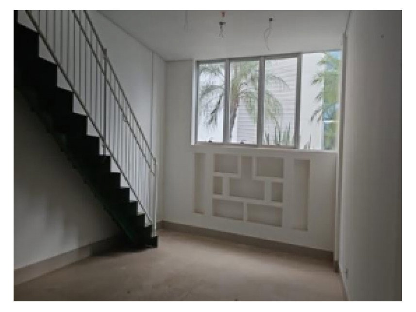 Sala comercial desocupada com 70,85 m² privativos