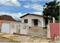 Casa em Carvalho, 3 Quartos, 2 Banheiros