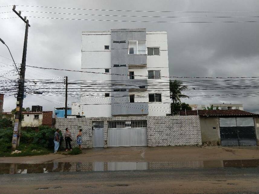 Apartamento com 4 quartos em leilão