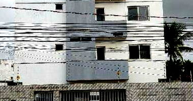 Apartamento com 4 quartos em leilão