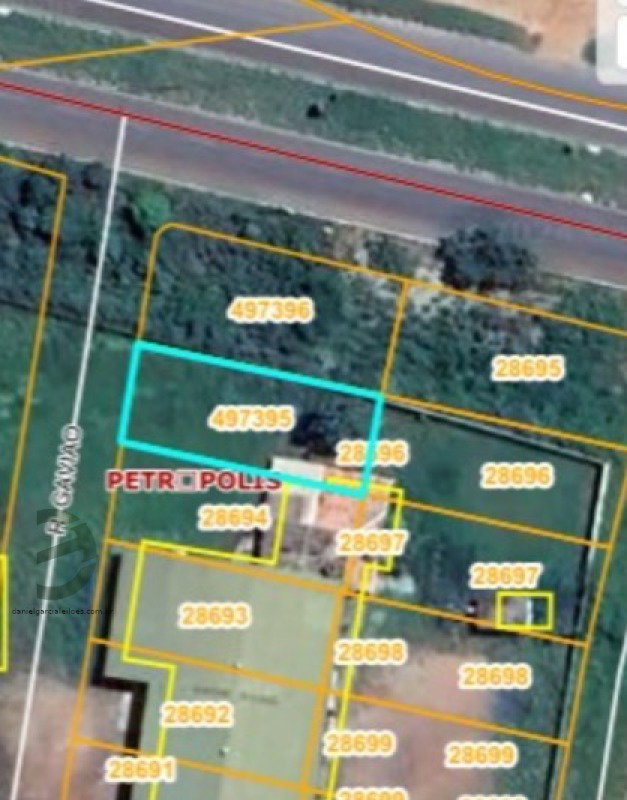 Terreno urbano de 360m² no Jardim Petrópolis