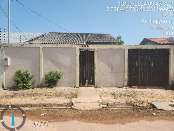 Casa com 2 quartos, 1 banheiro, varanda e área construída de 60m²
