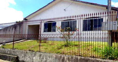 Casa Ocupada de 67m² no Bairro Colônia Dona Luiza