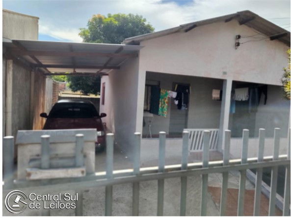 Frações de Terreno com Construção Popular em Mandaguari/PR