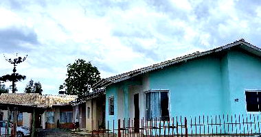 Casa com 2 Quartos e 1 Vaga em Lages - SC