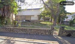 Imóvel residencial com terreno amplo de 1.126 m², prédio em alvenaria de 2 pavimentos