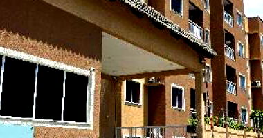 Apartamento com 2 quartos, 2 banheiros e 1 vaga de garagem