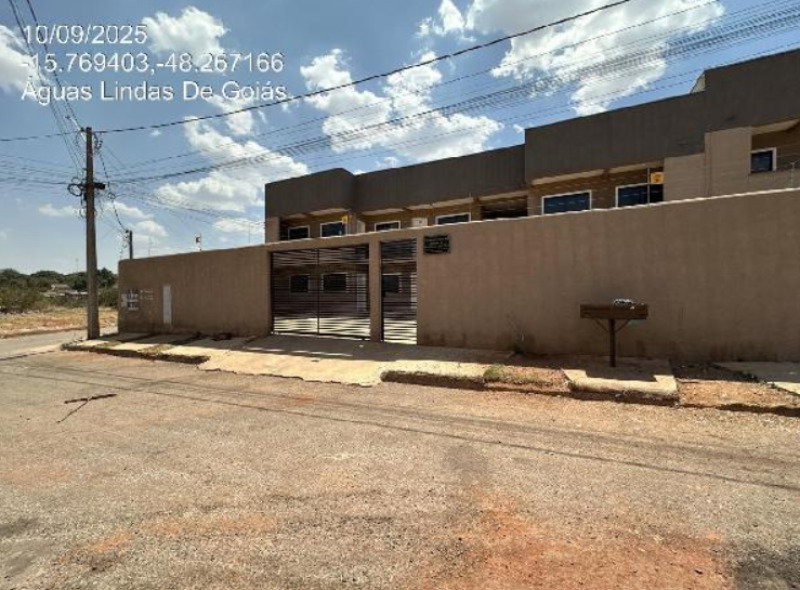 Apartamento com 2 Quartos em Águas Lindas de Goiás