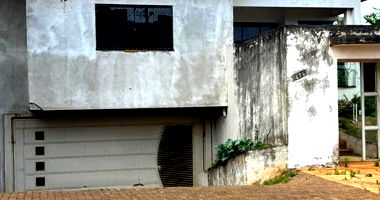 Sobrado com 700m² e Terreno de 525m² em Santa Tereza do Oeste/PR