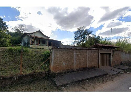 Casa Nova Peri Peri em Capim Branco/MG - Ocupada
