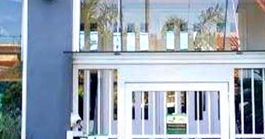 Apartamento padrão com 3 quartos, 3 banheiros e 2 vagas, ocupado