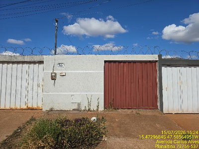 Casa 2 Quartos com 61 m² em Leilão SFI