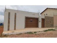 Casa Ocupada com Suíte e Garagem em Crato/CE