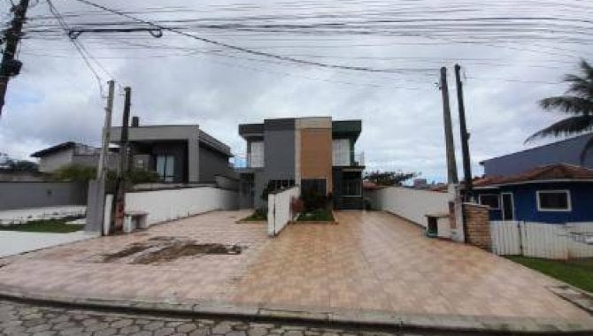 Casa em condomínio 136m² com 3 quartos e 2 vagas em Bertioga