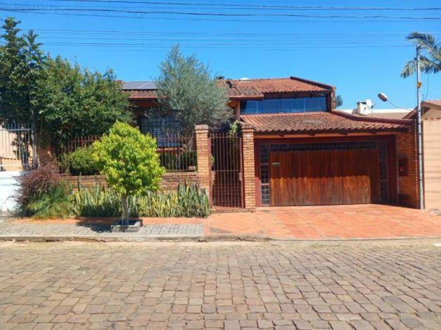 Casa em leilão com 3 quartos e 2 banheiros em Passo Fundo
