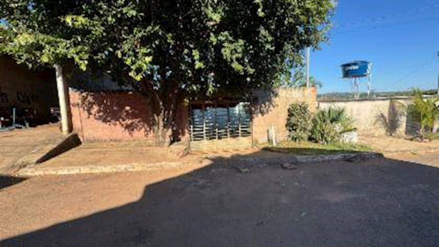 Casa 2 dormitórios, 1 vaga, 144,94m² construídos em Crixás/GO