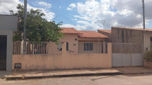 Casa com 74,00 m² - Jardim América IV