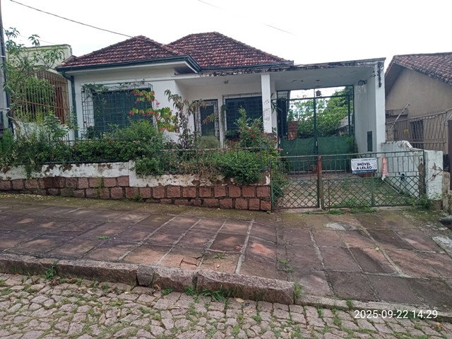 Prédio com 3 Quartos na Rua Catumbi, Medianeira