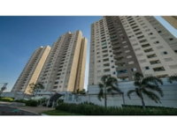 Apartamento 2 quartos, 1 banheiro, 102m² útil