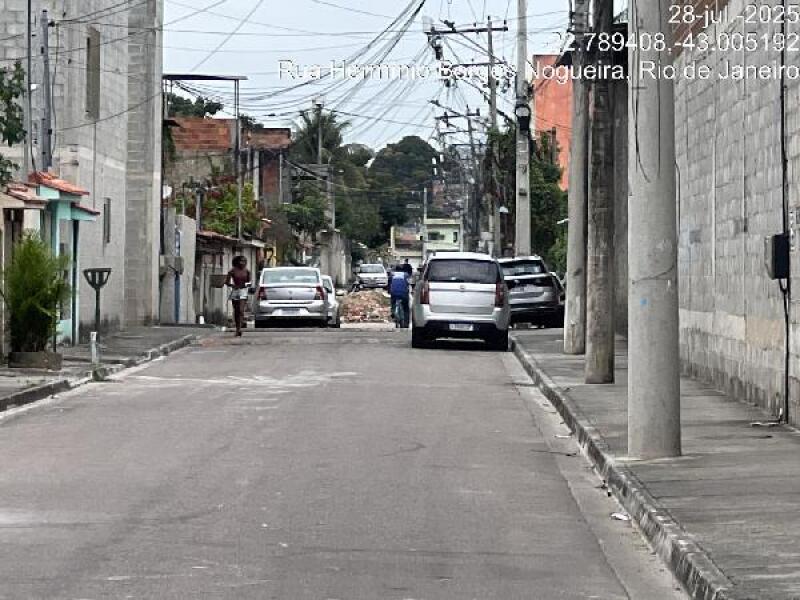 Casa em São Gonçalo/RJ com 3 quartos e 90m² de área construída