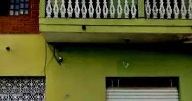 Casa com terreno de 275,56m², imóvel ocupado, ideal para investimento