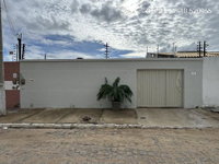 Casa com 2 quartos, 52,54m² privativos e 200m² de terreno