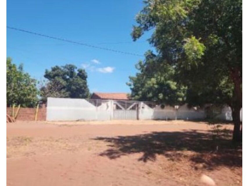 Casa Ocupada com Terreno de 3.000m² na Zona Rural