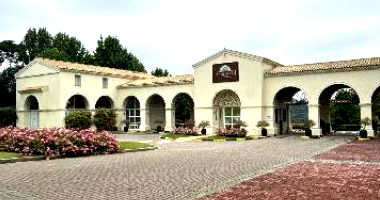 Casa com 4 quartos em Santana de Parnaíba/SP