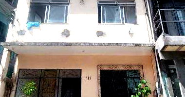 Casa Ocupada com 60m² de Área Construída na Rua da Glória