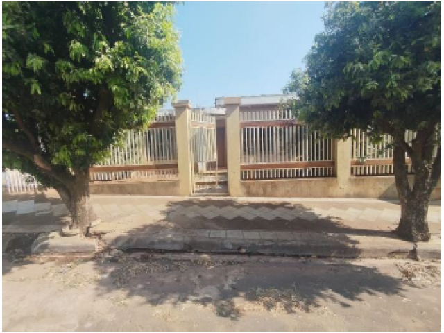 Casa em Jaboticabal com 214m² de área construída