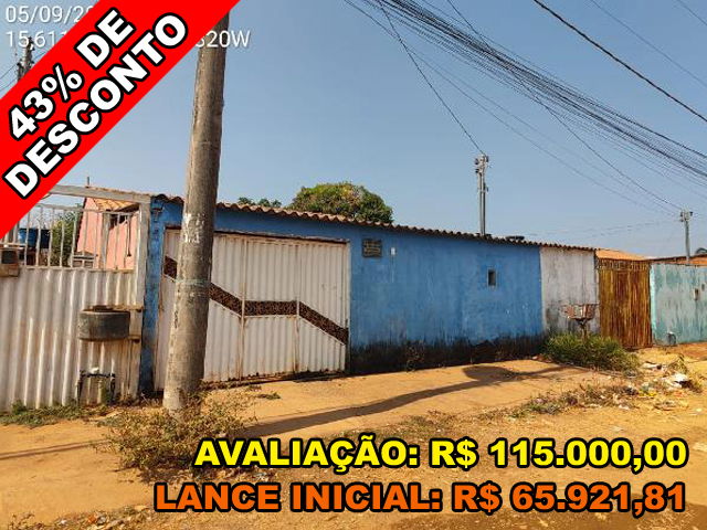 Casa 2 quartos com área construída de 69,7 m² e terreno de 250 m²