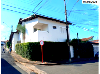 Sobrado com piscina, 291m², terreno 500m²