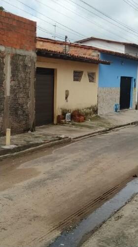 Casa com 2 quartos, 1 banheiro, 23,36m² área privativa, 1 vaga