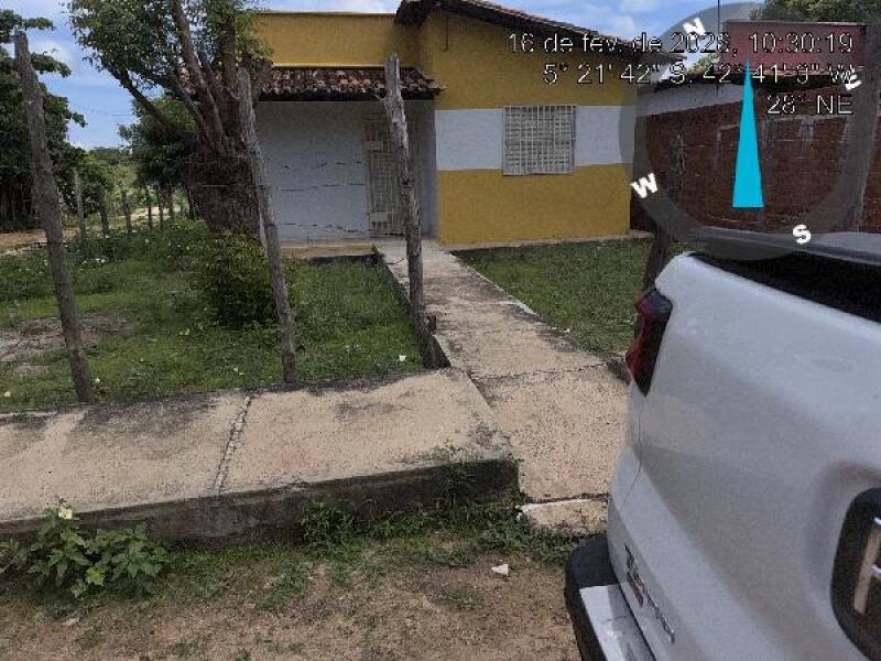 Casa com 2 Quartos e Garagem em Demerval Lobão