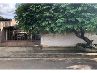 Casa com 360m² de terreno e 67,67m² construída, ocupada