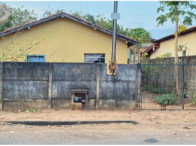 Casa com 129m² em terreno de 228m² - 2 dormitórios e 1 banheiro