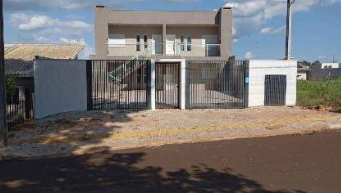 Casa com 2 quartos, 1 banheiro e 1 vaga em condomínio - Foz do Iguaçu