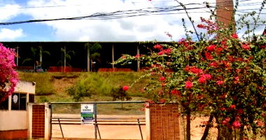 Prédio Industrial com 2 Pavimentos, 2 Suítes e Ampla Área Construída