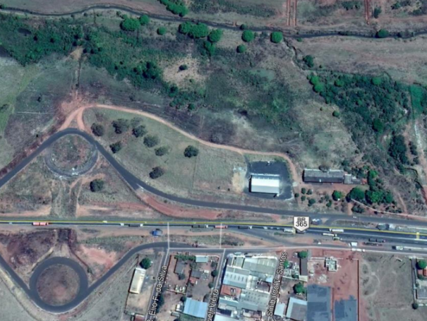 Terreno Industrial com 2.710,30 m² em Monte Alegre de Minas
