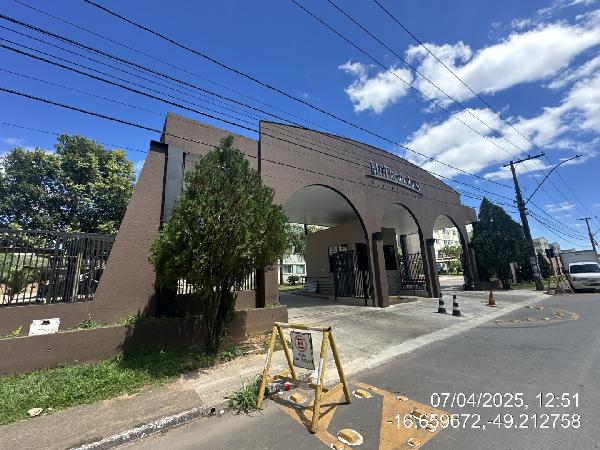 Apartamento 2 quartos, 1 banheiro, 1 vaga, 63m² total, desocupado