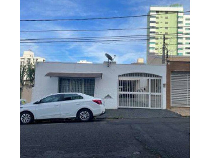 Casa com 238m² em leilão - Fração Ideal 25% - Martins/UBL