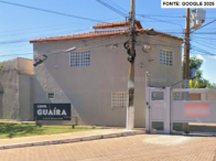 Casa com 180m² e terreno de 800m², 3 quartos, 2 banheiros, desocupada