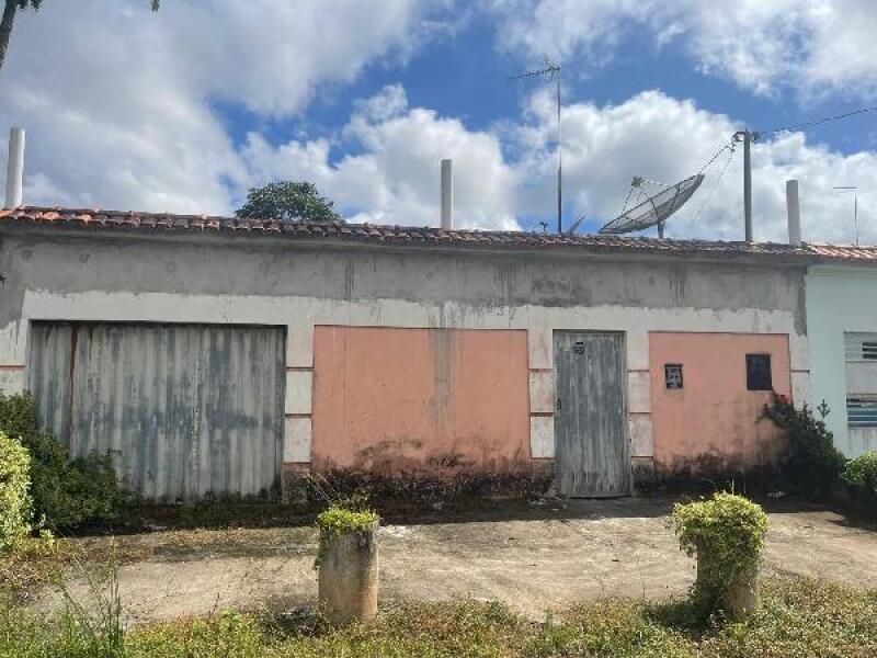 Casa 2 quartos 2 banheiros 63m² com 1 vaga, desocupada