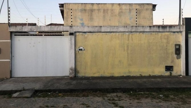 Casa padrão 3 quartos 2 banheiros 110m² ocupada