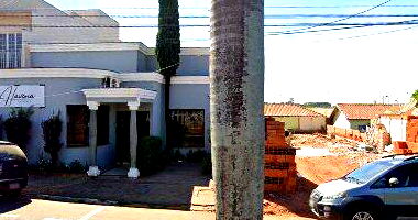 Terreno com imóvel comercial 164m² construídos, 3 vagas, 2 banheiros